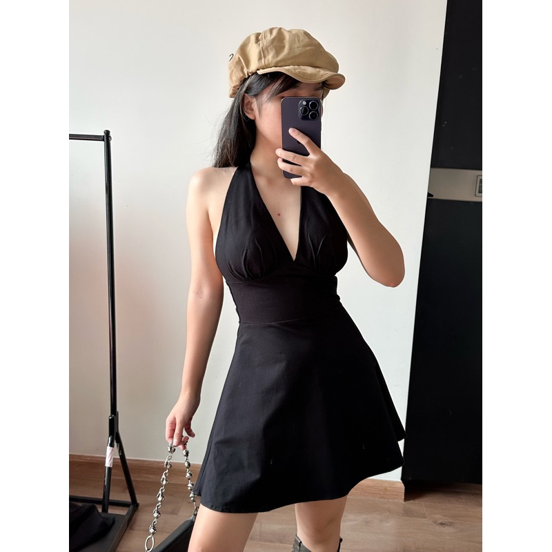 Đầm cổ yếm cột cổ, hoạ tiết hoa mùa hè, có sẵn đệm nguc, may 2 lớp dày dặn.  ( Ảnh tự chụp ) | BigBuy360 - bigbuy360.vn