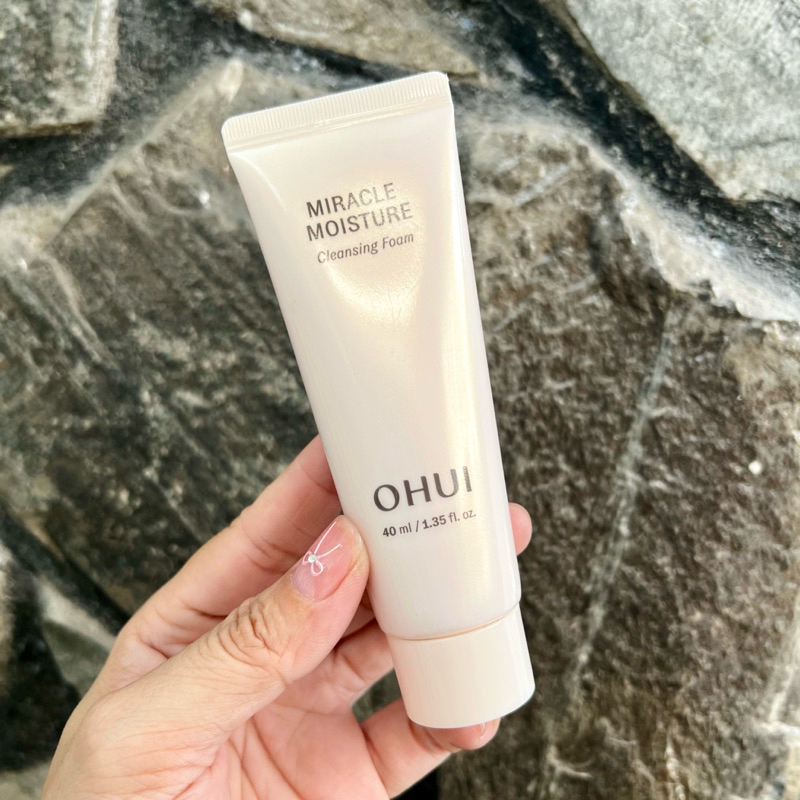 [Tách 40ml date 2027] - Sữa rửa mặt Ohui Miracle dưỡng ẩm sáng da 40ml