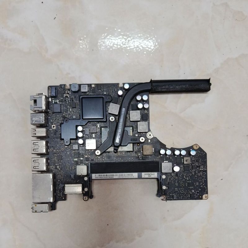 Main pro macbook Early  Late 2011 i7 2640M 13 inch