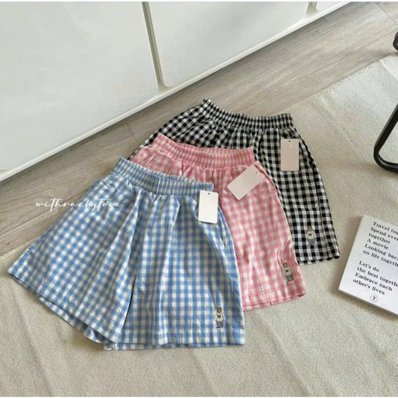 Quần Đùi Kẻ Caro Thêu Gấu,Quần Shorts nữ mặc nhà Cạp Chun JUDIE.Closet