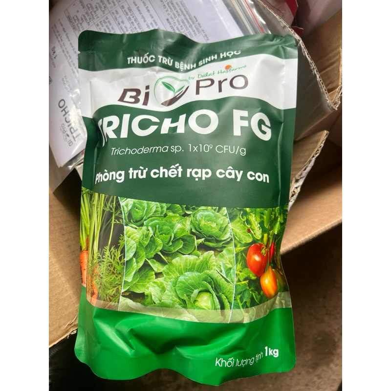 Siêu Phẩm Trichoderma Chứa Hàng Tỷ Tế Bào Nấm Đối Kháng