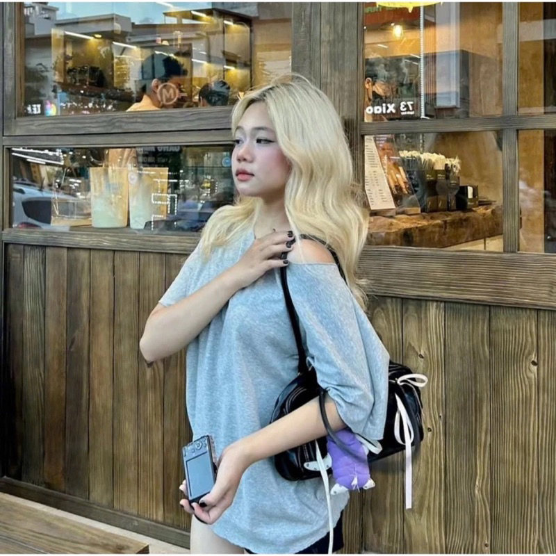 Áo lệch vai freesize phong cách, Áo trễ vai sang chảnh cho nữ m680 | BigBuy360 - bigbuy360.vn