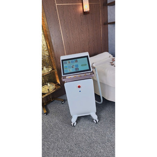 MÁY TRIỆT LÔNG 12 BÓNG KÉP DIODE REMOVAL FQ808