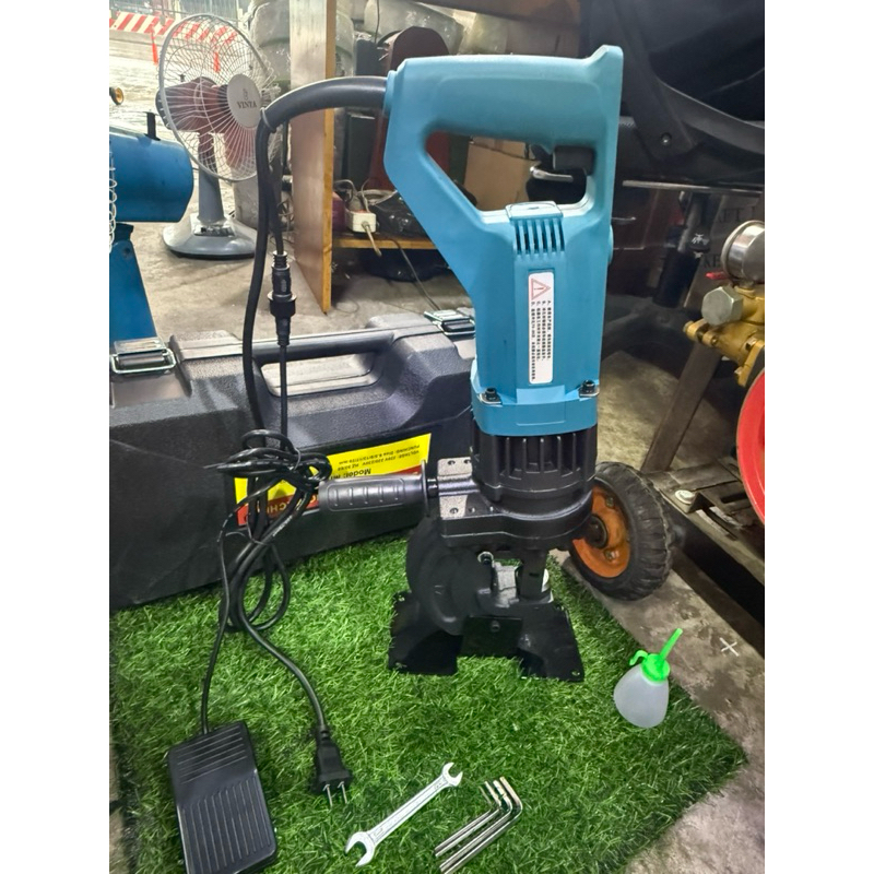 Máy đột lỗ thủy lực cầm tay MHP-30