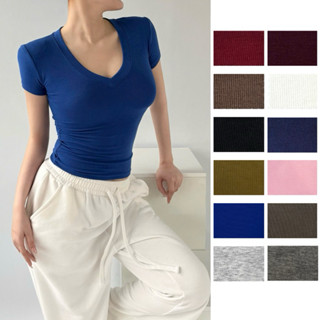 Áo thun ngắn tay cổ tim ANNAKIKI ôm sát body - 210