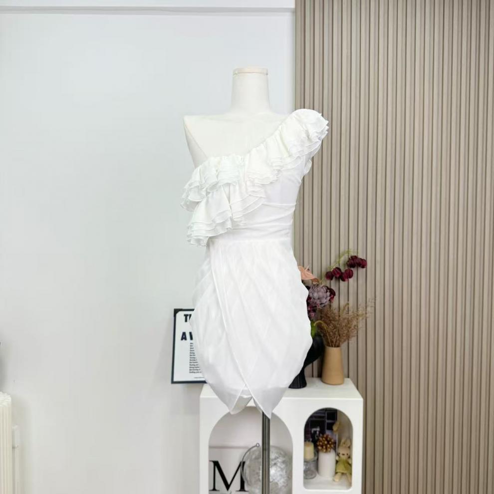 [White Dream Island] Váy voan lệch vai trắng thuần khiết