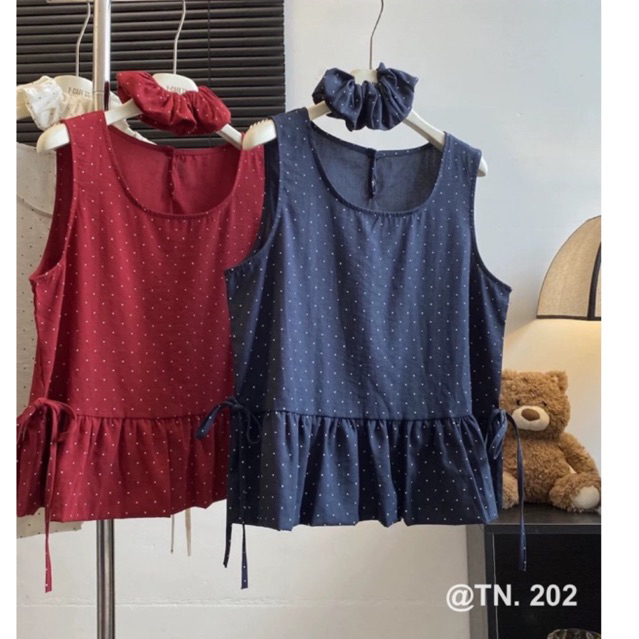 Áo chấm bi sát nách dáng babydoll siêu xinh