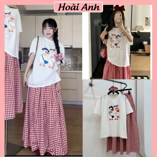 Set Bộ Đồ Nữ Áo Phông Trắng In Vịt WE Đội Mũ Ngắn Tay Mix Chân Váy Kẻ Caro Đỏ Dáng Dài