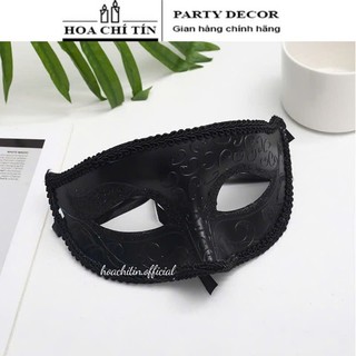 Mặt nạ Hoàng Tử hóa trang dự tiệc