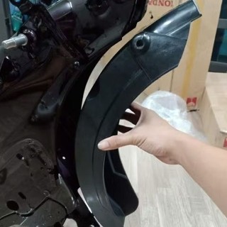 Lót gầm xe máy Dream