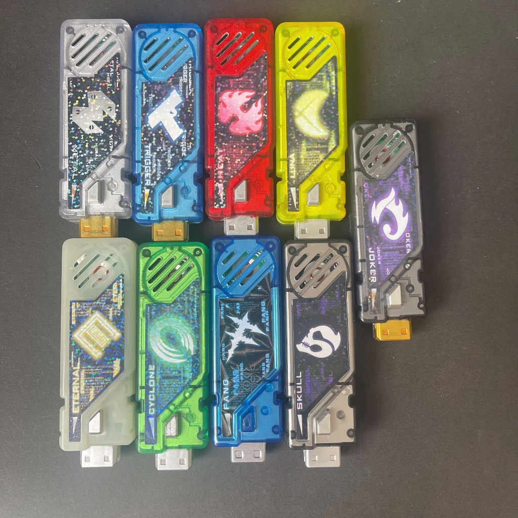 BỘ ĐỒ CHƠI MEMORY KAMEN RAIDER W BOOLEG CSM CÓ THOẠI, BẢN SƠN LẠI, CÓ THOẠI, DÙNG ĐƯỢC VỚI DRIVER W