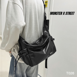  Túi đeo chéo nam nữ Monster x Street T026 local brand vải da PU màu đen nhiều ngăn 