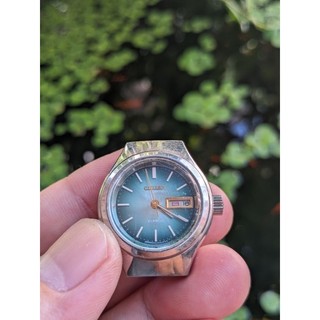 Đồng hồ nữ cơ cót 200k
