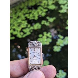 Đồng hồ nữ cơ cót 200k