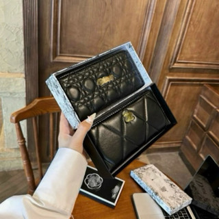 ví dài cầm tay hoạ tiết thổ cẩm logo nổi nắp bấm, ví nhiều ngăn đa năng tiện dụng