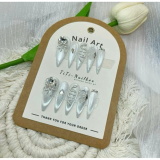 Nail box thiết kế mắt mèo gắn charm C184