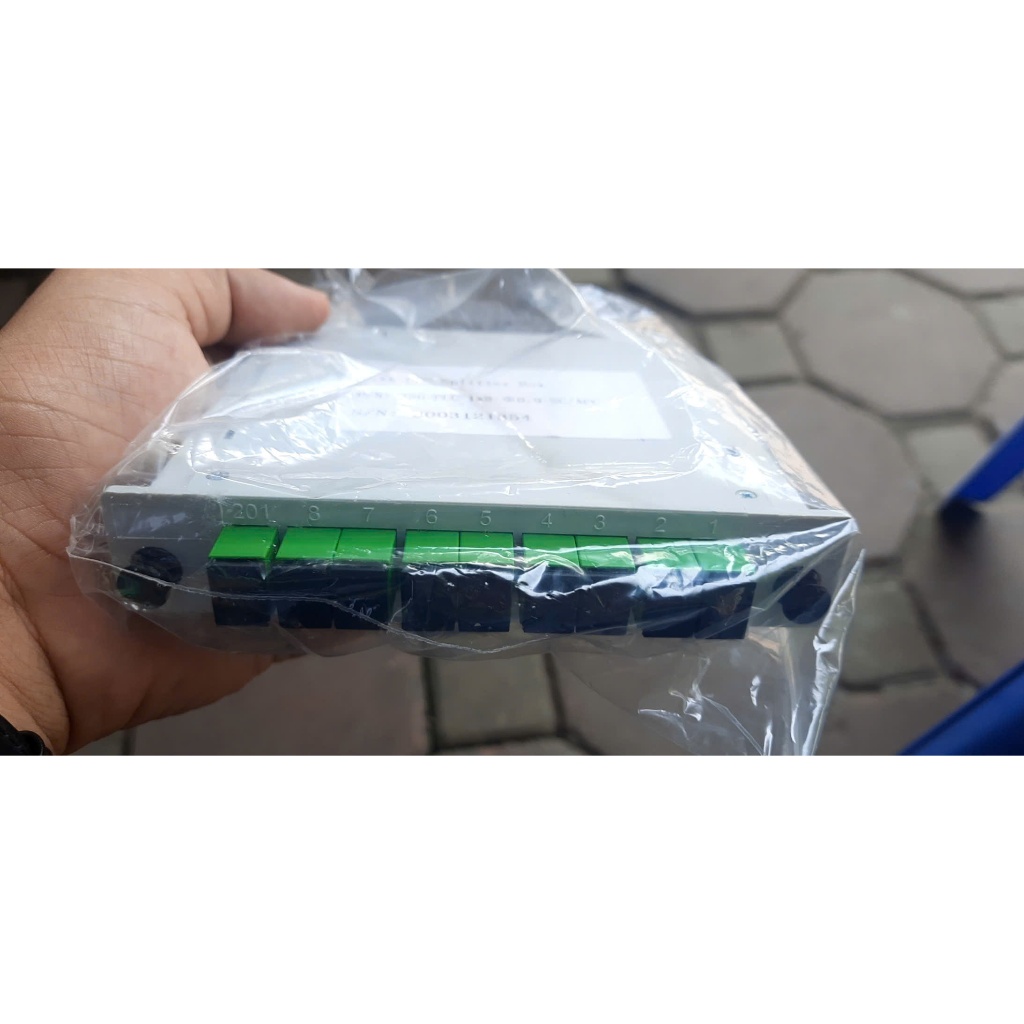 bộ chia quang 1x8 dạng box hay gọi là module