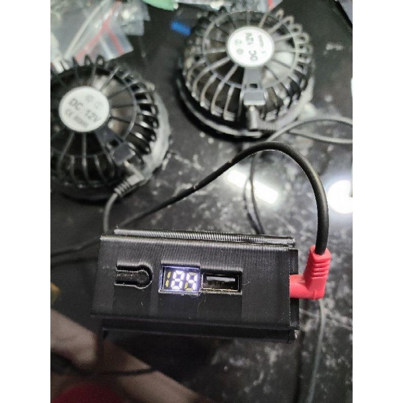Pin áo quạt điều hòa 32000 mah.