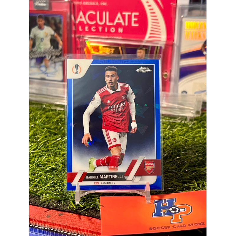 Thẻ bóng đá Gabriel Martinelli Sapphire Topps Chrome UCL 2022/23