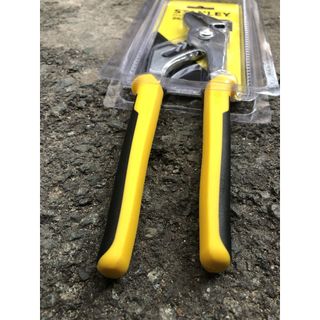 10' Kìm mỏ quạ 5 lỗ Stanley STHT84024-8