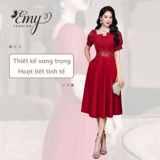 Đầm EMY EM6903 Xoè Đỏ Kết Hạt, Dự Tiệc Sang Trọng Thiết Kế Cao Cấp Cổ Kiểu Cúp Ngực