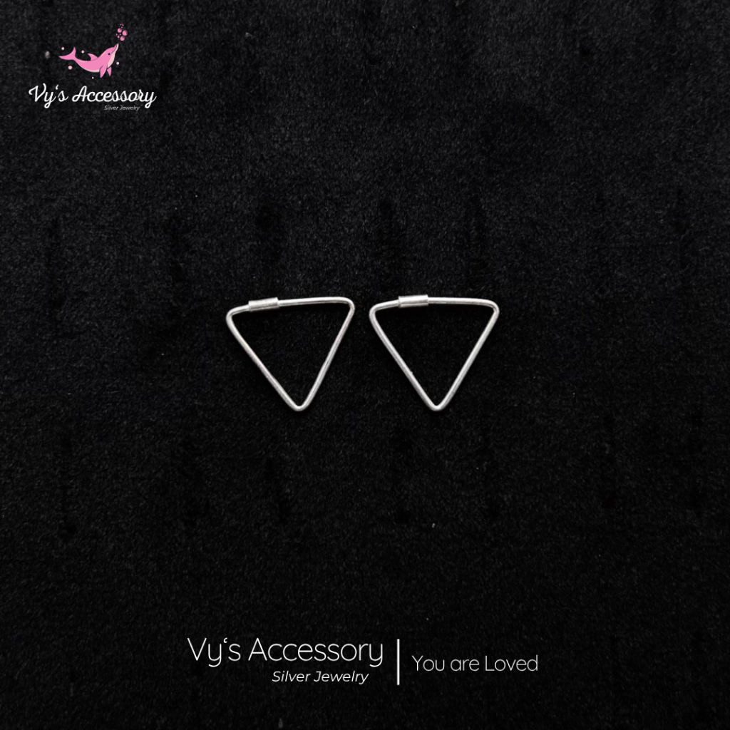 Khuyên tai bạc tam giác trơn Vy's Accessory BG14
