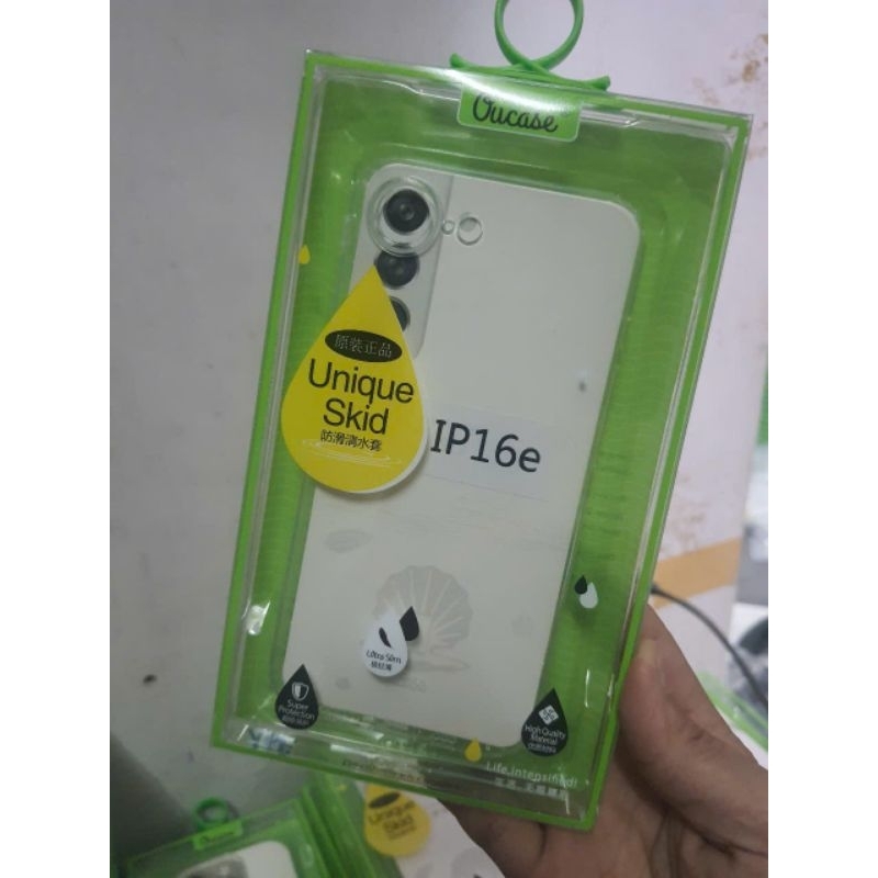 Ốp lưng silicon ou case cho iphone 16E ốp trong siêu đẹp