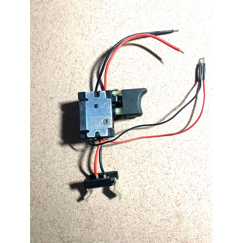 Công tắc, Cò máy khoan, bắn vít hitachi (9.6v- 14.4v DC)gần giống cò zin