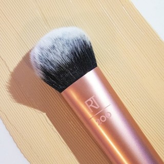 Cọ Nền Má Hồng Kem RT Real Techniques Expert Face Brush Mẫu Mới 01411 Mẫu Mới