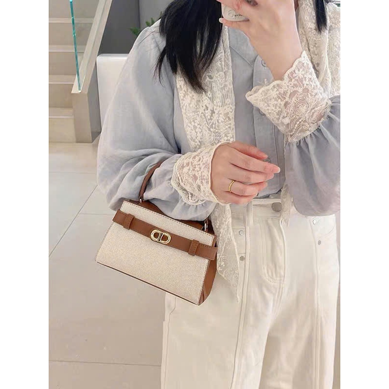 Túi Đeo Chéo Hoặc Cầm Tay Metalic Siêu Xinh