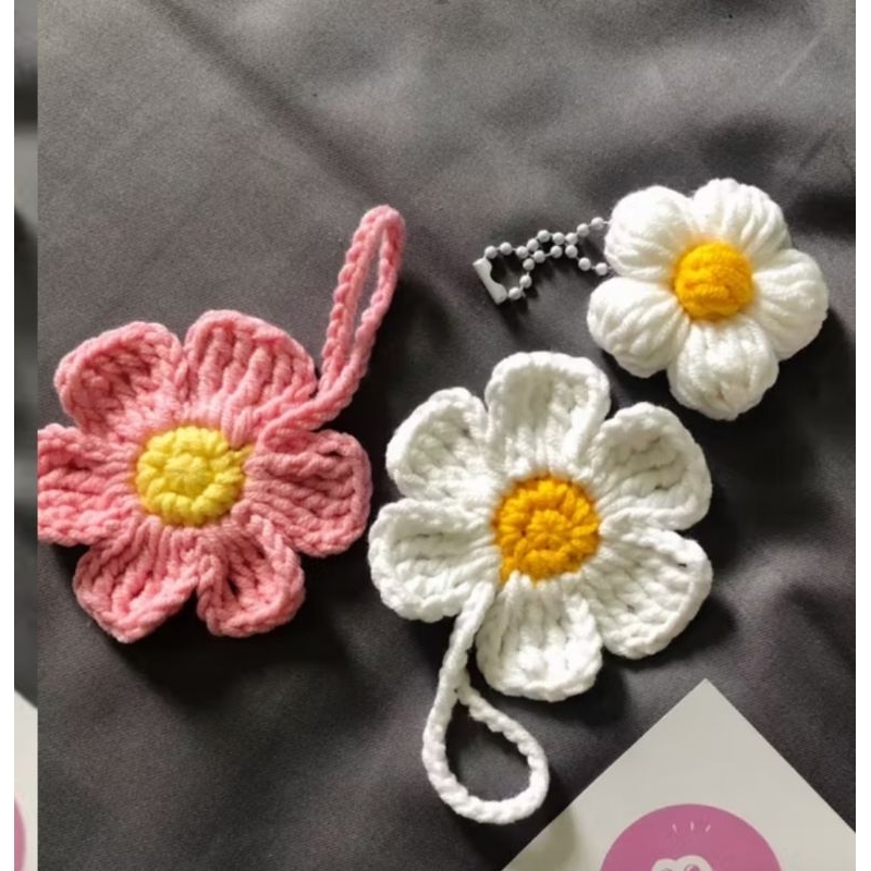 Móc Khoá Hoa Len 5 Cánh , 6 Cánh