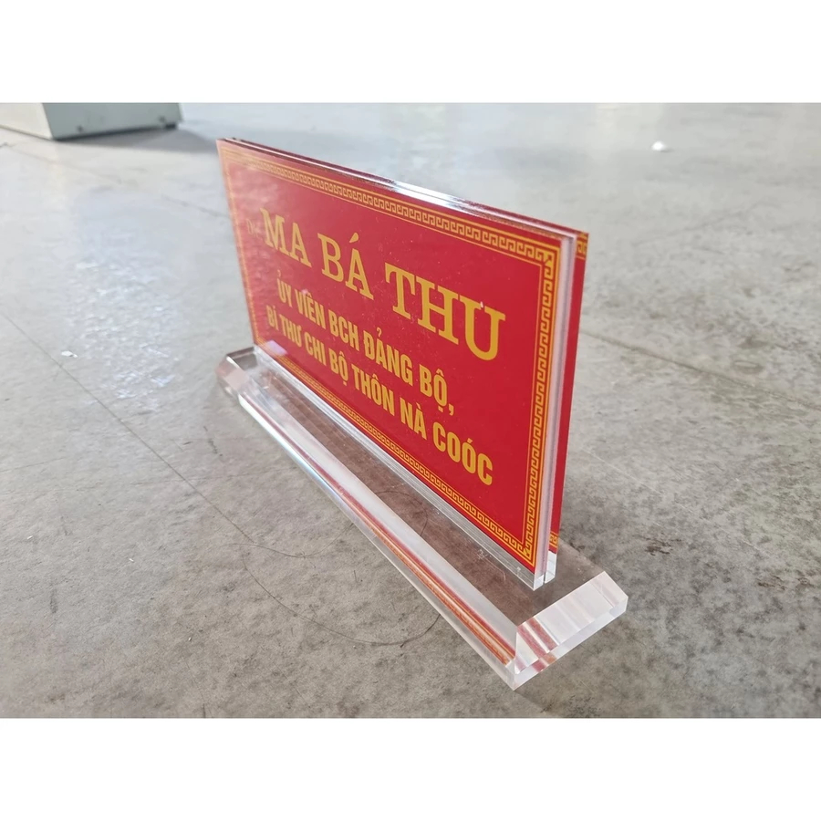 Biển chức danh 12x24cm trong suốt, bảng chức danh mica 12x24, kệ chức danh mica để bàn