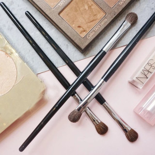 Cọ Tán Bầu Mắt – Cọ Trang Điểm Mắt Lông Mềm, Dễ Blend Màu Tự Nhiên