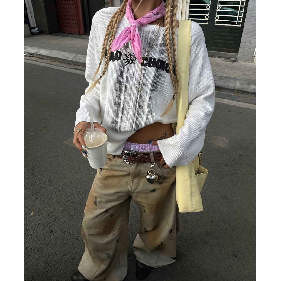 Bad Choices | Áo thun tay dài vải Tổ ong in hình form rộng | BigBuy360 - bigbuy360.vn