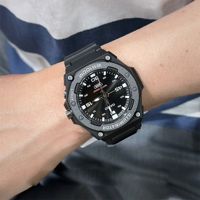 Đồng Hồ Nam Casio MW-620H-1AVDF Màu Đen Mặt Kính Nhựa 48.1mm Chống Nước Dây Nhựa Chính Hãng | BigBuy360 - bigbuy360.vn