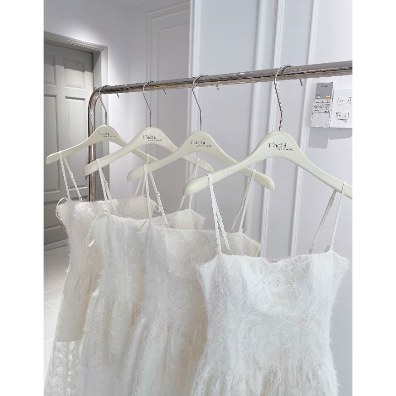 Đầm 2 dây dáng dài ren hoa đi biển đi tiệc siêu xinh Vani Dress | BigBuy360 - bigbuy360.vn