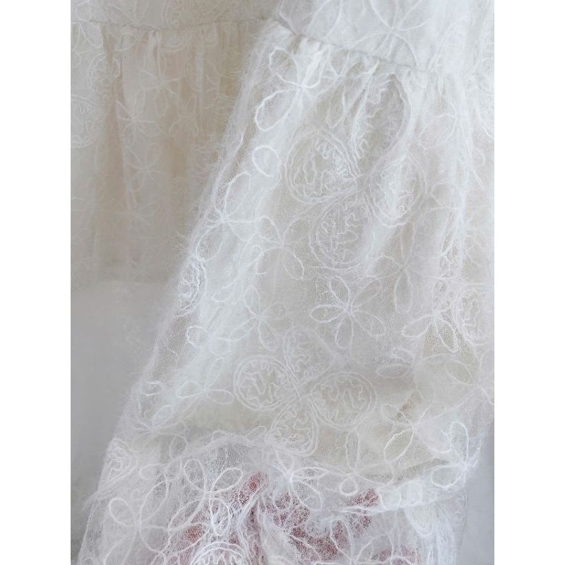 Đầm 2 dây dáng dài ren hoa đi biển đi tiệc siêu xinh Vani Dress | BigBuy360 - bigbuy360.vn