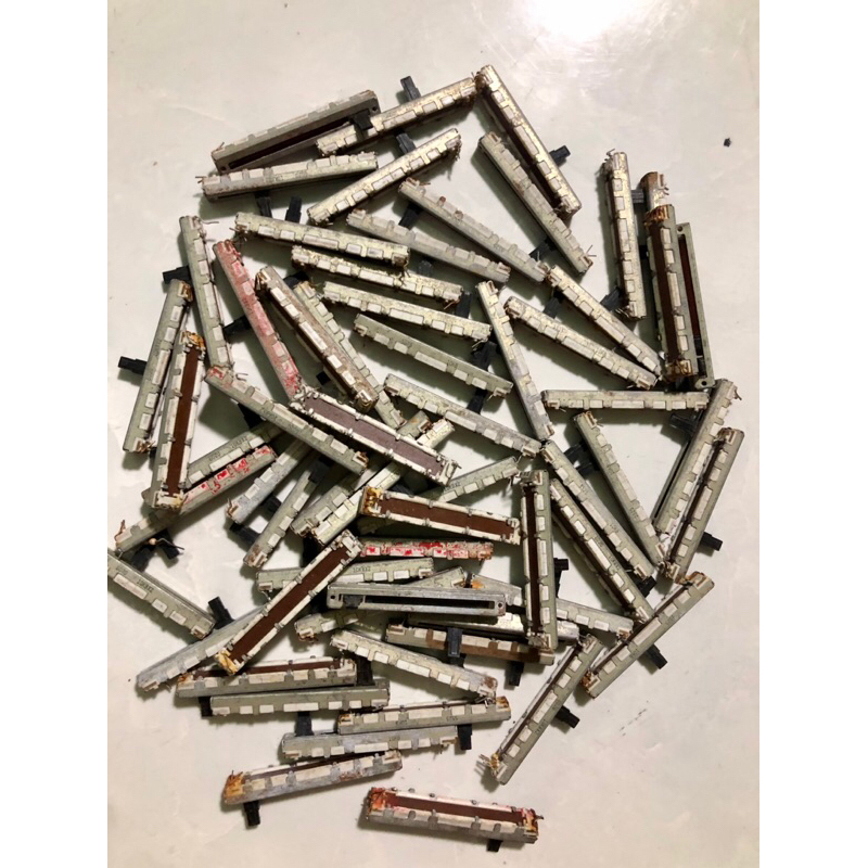 Biến trở trượt (slide potentiometers)