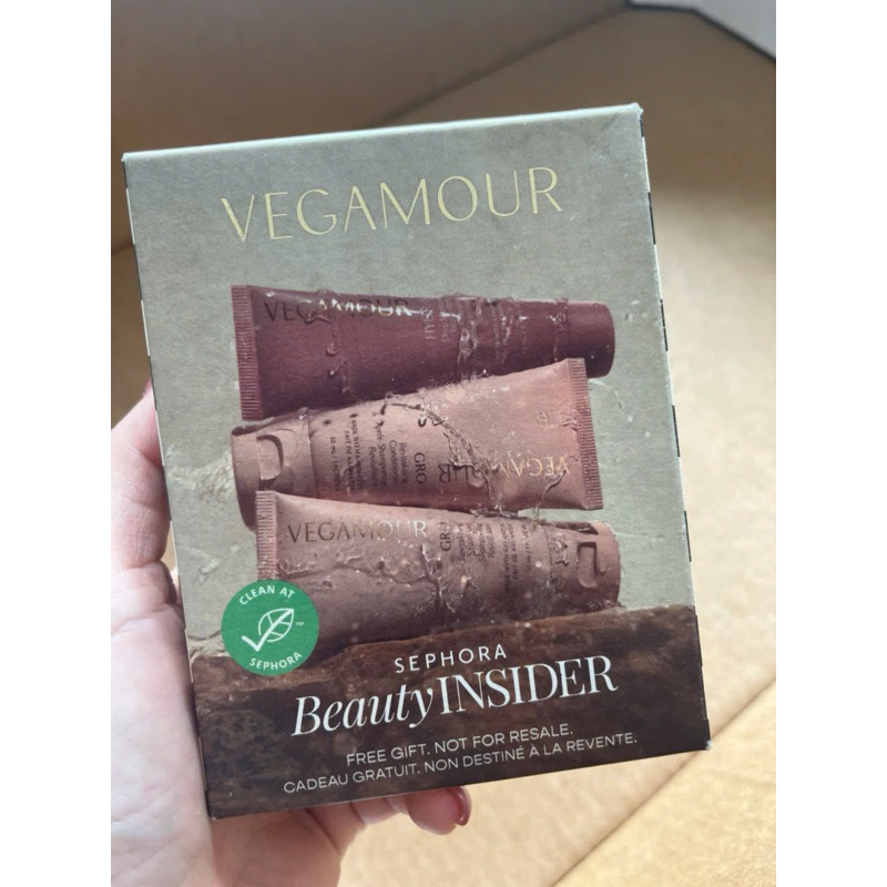 Set dầu gội, kem ủ và dầu xả Vegamour GRO