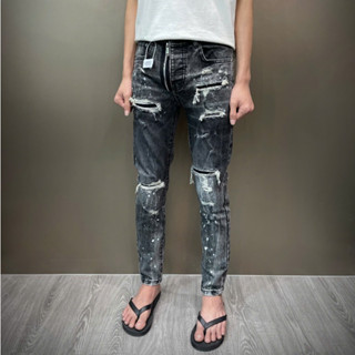 Quần jean xám khói loang đậm rách xù râu tôm khoá hở tang hồng host treen