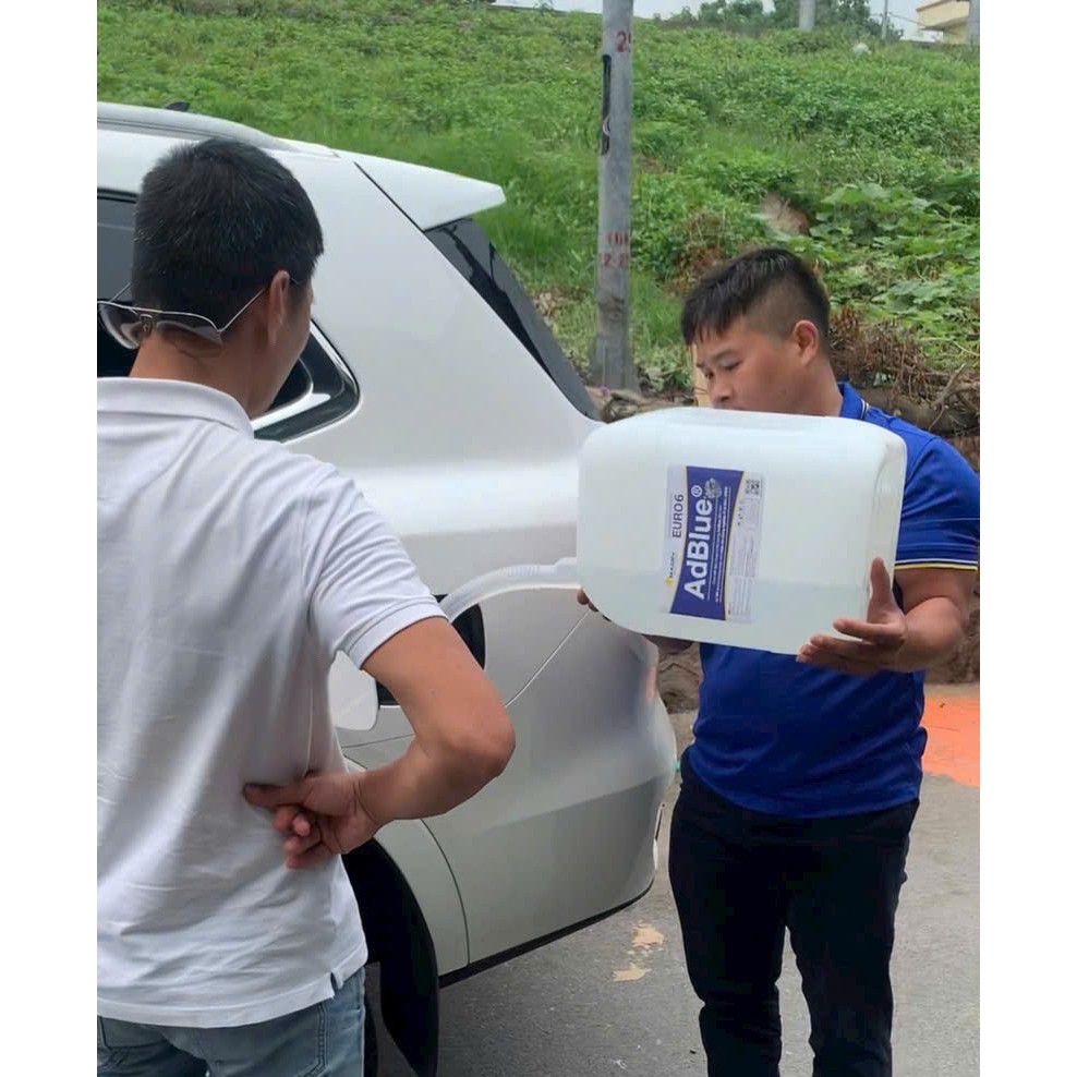 Dung dịch xử lý khí thải Adblue chuyên dụng cho xe Ford