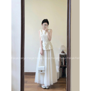  Sẵn - Set Váy Trắng Be thân trên lụa tafta gắn hoa nổi có nơ vai áo thân dưới voan xoè vải mềm không kích ứng 