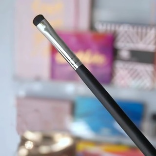 Cọ Tán Mí Dưới MORPHE M508 – Đầu Nhỏ, Lông Mềm, Tán Mắt Dưới Tự Nhiên