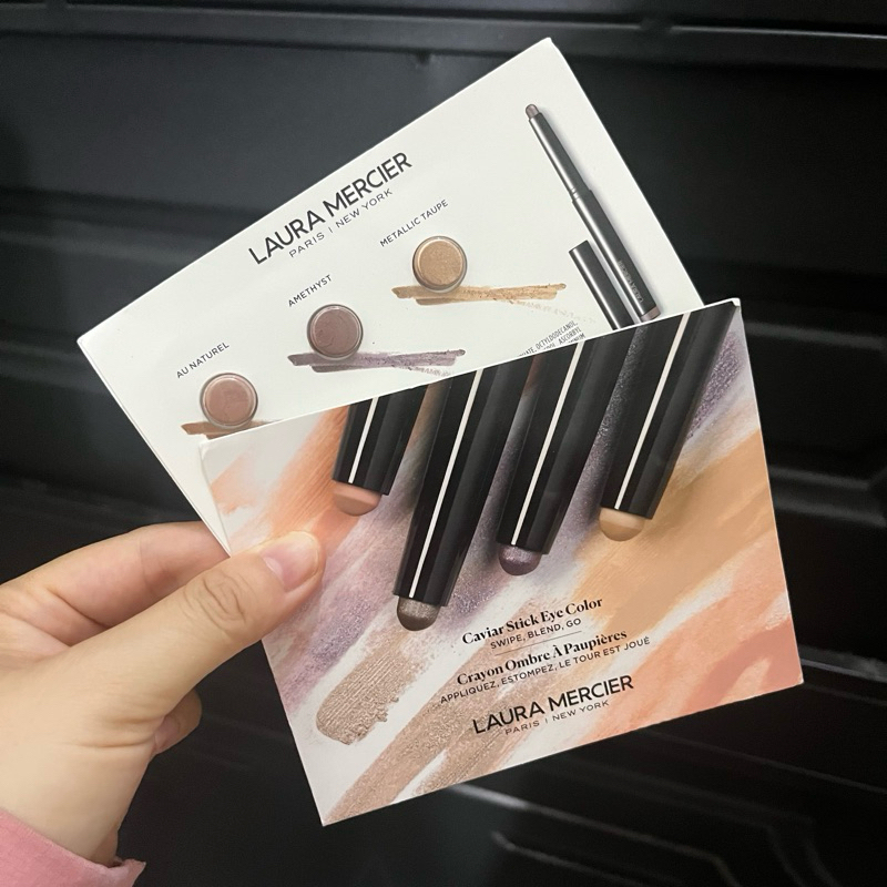 Mẫy thử nhũ mắt 3 màu Laura Mercier