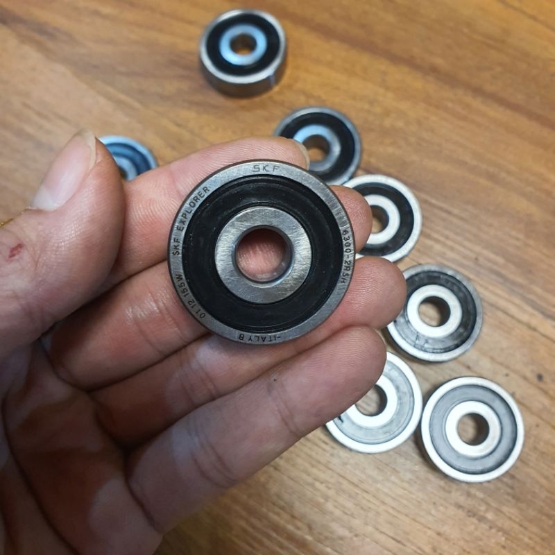 vòng bi 6300 SKF zin trần ( italy)