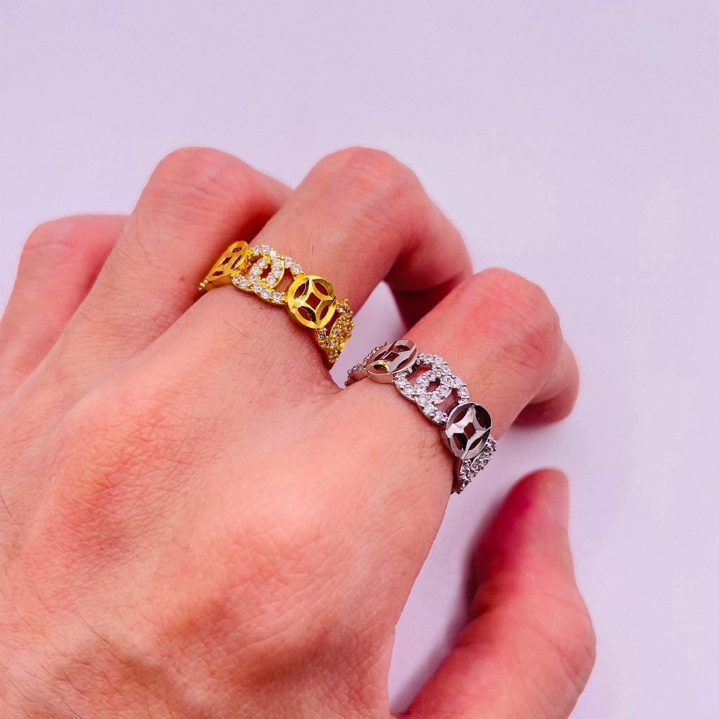 Nhẫn kim tiền titan đính đá bền màu, Nhẫn nữ đẹp kiểu dáng kim tiền chất liệu bằng titan mã 50, tran