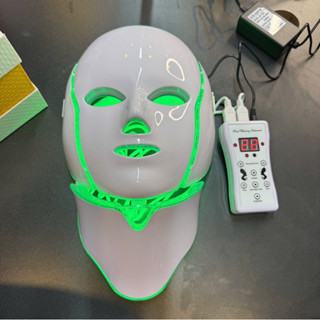 Mặt Nạ Ánh Sáng Sinh Học 7 Màu Có Cổ Cao Cấp