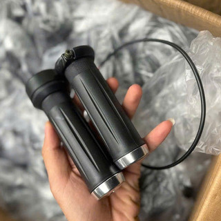   giá 1 cặp  Tay ga xe điện X5 yadea xmen neo gắn cho mọi loại xe phụ kiện xe điện 