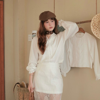 Áo sơ mi kiểu nữ cổ V phối ren | Nina Shirt - B.Y Tea Clothing