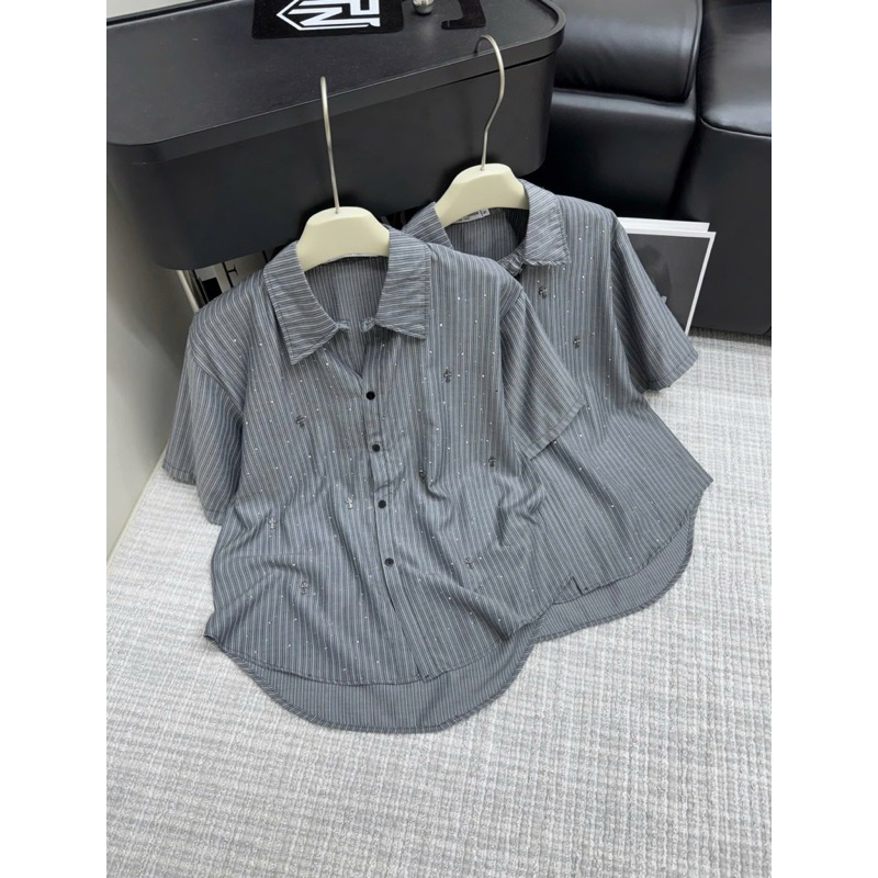 HV - Áo sơ mi cánh tiên bánh bèo, sơ mi kẻ đính đá cộc tay | BigBuy360 - bigbuy360.vn